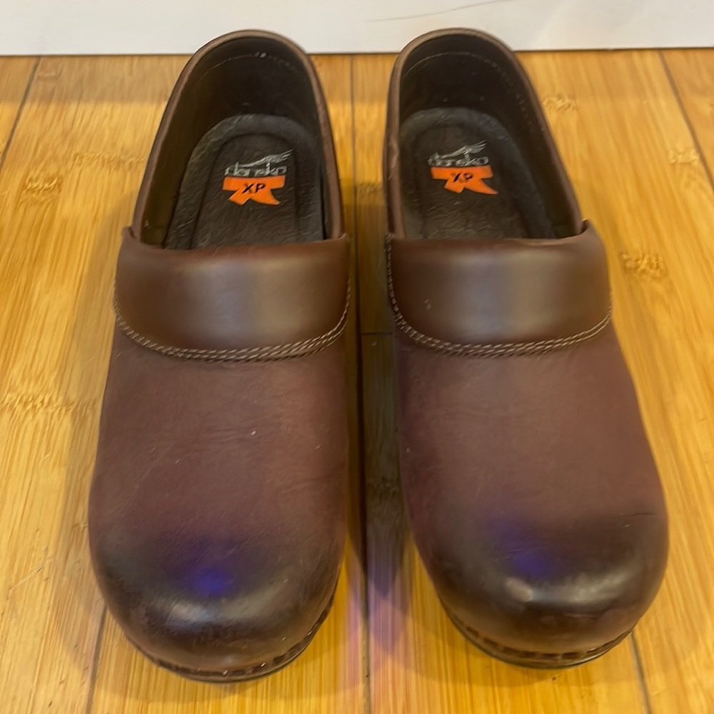 dansko xp clogs